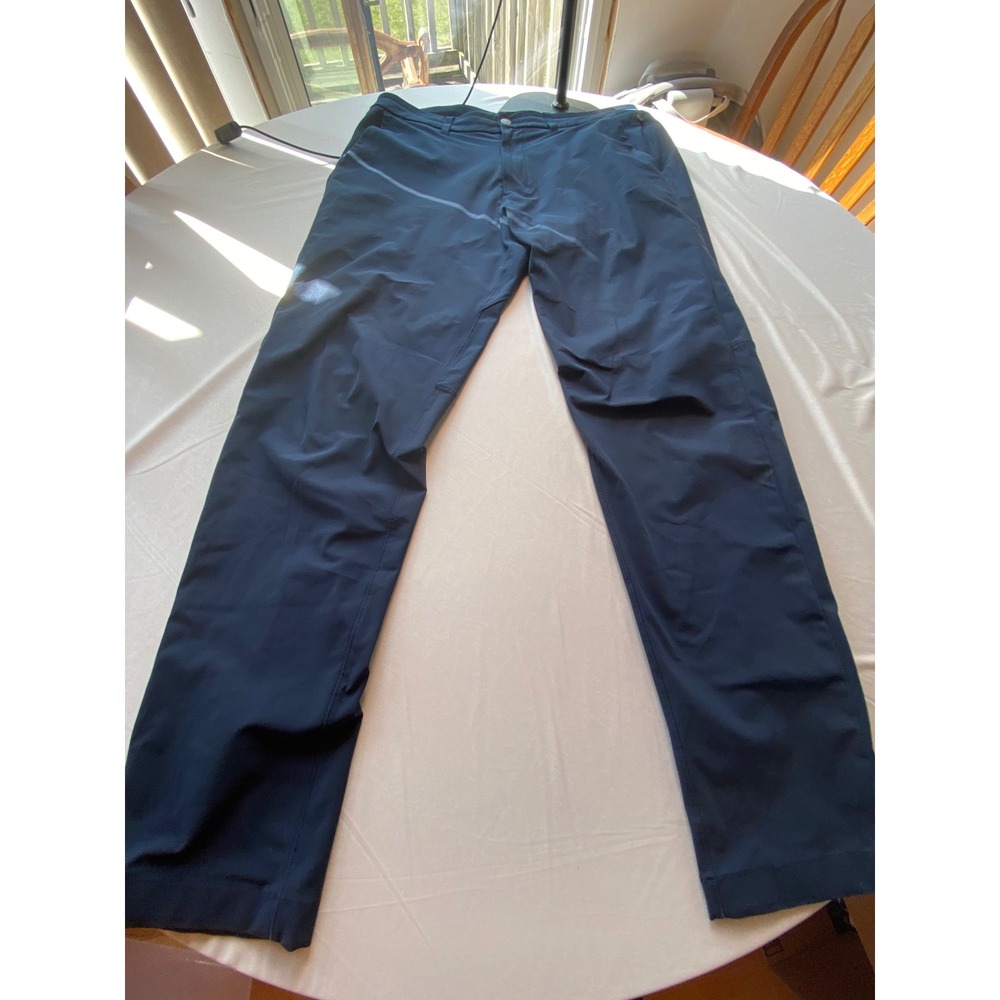 Lululemon ABC Pant Classic Navy Blue Mens Size 34 Technical Chino Trousers